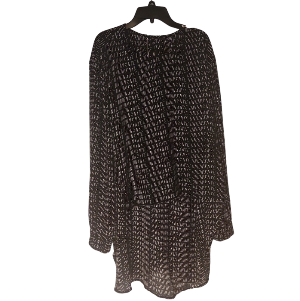 Gabrielle Union NYC Asymmetrical Top Blouse Size XL Black and white